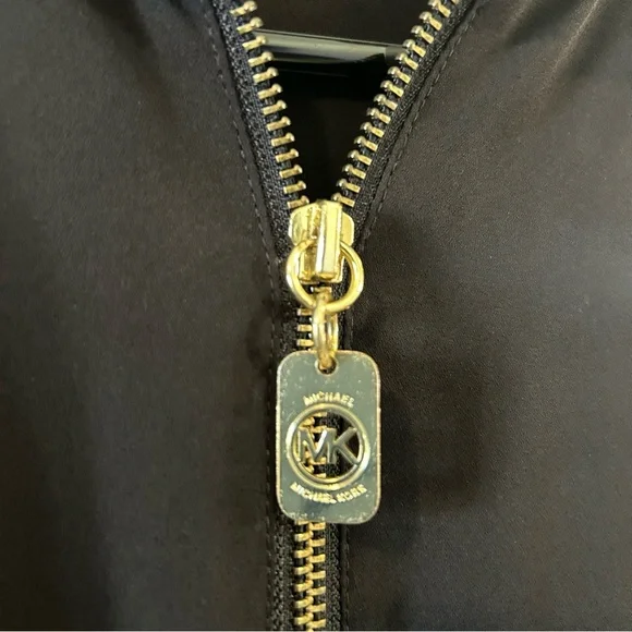 Michael Kors Black Sleeveless Blouse Gold Zip Front Size S - Picture 6 of 6